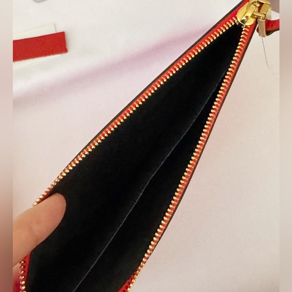 NWT Givenchy GV3 Bicolor Wristlet - Picture 4 of 15